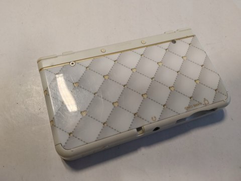 KONSOLA NEW NINTENDO 3DS CZARNA + ŁADOWARKA KONSOLA NEW NINTENDO 3DS CZARNA + ŁADOWARKA