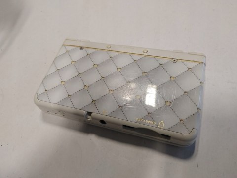 KONSOLA NEW NINTENDO 3DS CZARNA + ŁADOWARKA KONSOLA NEW NINTENDO 3DS CZARNA + ŁADOWARKA