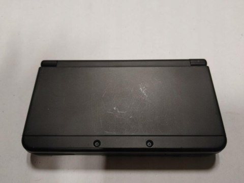 KONSOLA NEW NINTENDO 3DS CZARNA + RYSIK +ŁADOWARKA + PUDEŁKO KONSOLA NEW NINTENDO 3DS CZARNA + RYSIK +ŁADOWARKA + PUDEŁKO