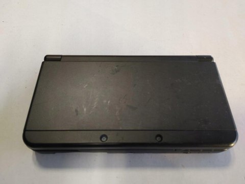 KONSOLA NEW NINTENDO 3DS CZARNA + RYSIK + ŁADOWARKA KONSOLA NEW NINTENDO 3DS CZARNA + RYSIK + ŁADOWARKA