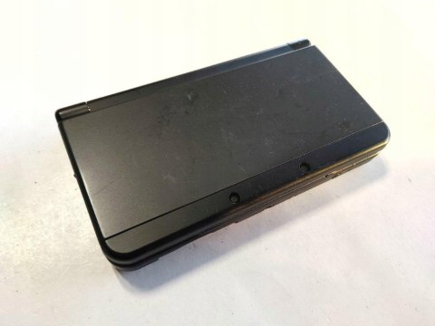 KONSOLA NEW NINTENDO 3DS CZARNA + RYSIK + ŁADOWARKA KONSOLA NEW NINTENDO 3DS CZARNA + RYSIK + ŁADOWARKA