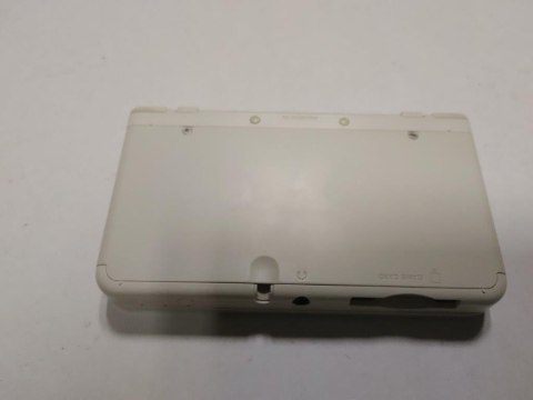 KONSOLA NEW NINTENDO 3DS + KARTA PAMIĘCI + PUDEŁKO + USB KONSOLA NEW NINTENDO 3DS + KARTA PAMIĘCI + PUDEŁKO + USB