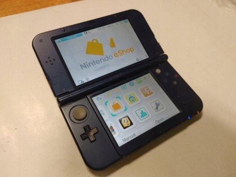 KONSOLA NEW NINTENDO 3DS XL NIEBIESKA + PUDEŁKO + RYSIK + ŁADOWARKA KONSOLA NEW NINTENDO 3DS XL NIEBIESKA + PUDEŁKO + RYSIK + ŁADOWARKA