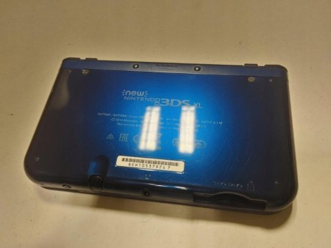 KONSOLA NEW NINTENDO 3DS XL NIEBIESKA + PUDEŁKO + RYSIK + ŁADOWARKA KONSOLA NEW NINTENDO 3DS XL NIEBIESKA + PUDEŁKO + RYSIK + ŁADOWARKA
