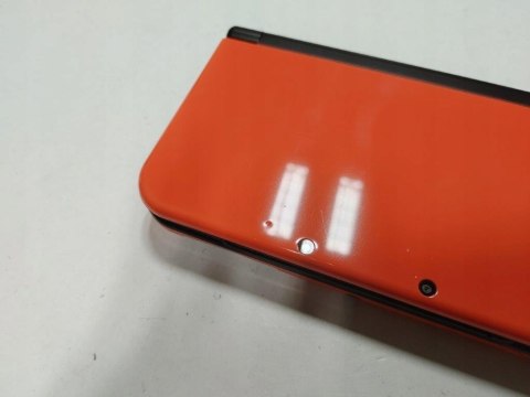 KONSOLA NEW NINTENDO 3DS XL POMARAŃCZOWO-CZARNA + RYSIK + ŁADOWARKA + ETUI KONSOLA NEW NINTENDO 3DS XL POMARAŃCZOWO-CZARNA + RYSIK + ŁADOWARKA + ETUI