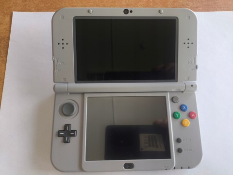 KONSOLA NEW NINTENDO 3DS XL SNES EDITION + USB + RYSIK + ETUI NES :) KONSOLA NEW NINTENDO 3DS XL SNES EDITION + USB + RYSIK + ETUI NES :)