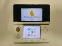 KONSOLA NINTENDO 3DS BIAŁA + ŁADOWARKA + RYSIK + KARTA PAMIĘCI + ETUI