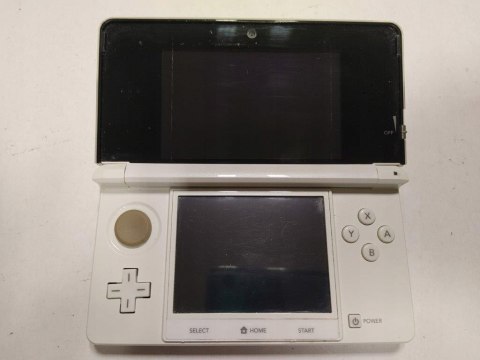 KONSOLA NINTENDO 3DS BIAŁA + ŁADOWARKA + RYSIK + KARTA PAMIĘCI + ETUI KONSOLA NINTENDO 3DS BIAŁA + ŁADOWARKA + RYSIK + KARTA PAMIĘCI + ETUI