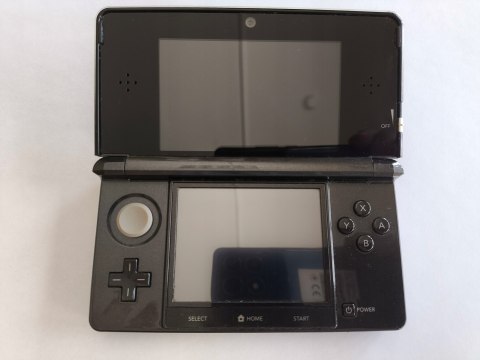 KONSOLA NINTENDO 3DS CZARNA + DOCK + USB + RYSIK KONSOLA NINTENDO 3DS CZARNA + DOCK + USB + RYSIK