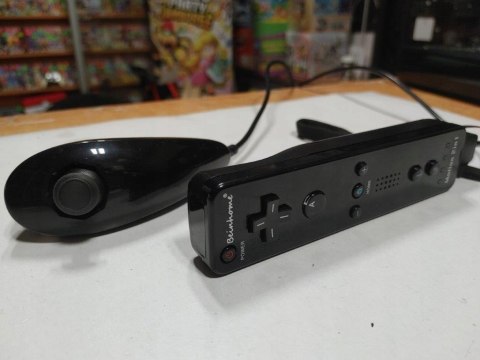 KONSOLA NINTENDO WII U 32GB + GAMEPAD + GRA ZELDA + WII REMOTE + NUNCHUCK KONSOLA NINTENDO WII U 32GB + GAMEPAD + GRA ZELDA + WII REMOTE + NUNCHUCK