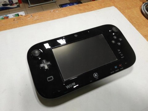 KONSOLA NINTENDO WII U 32GB + GAMEPAD + MARIO KART 8 KONSOLA NINTENDO WII U 32GB + GAMEPAD + MARIO KART 8