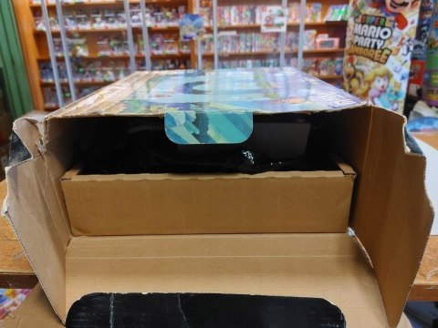 KONSOLA NINTENDO WII U 32GB + GAMEPAD + PUDEŁKO KONSOLA NINTENDO WII U 32GB + GAMEPAD + PUDEŁKO