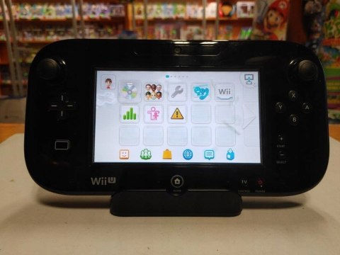 KONSOLA NINTENDO WII U 32GB + ORYGINALNY PRO CONTROLLER + OKABLOWANIE KONSOLA NINTENDO WII U 32GB + ORYGINALNY PRO CONTROLLER + OKABLOWANIE
