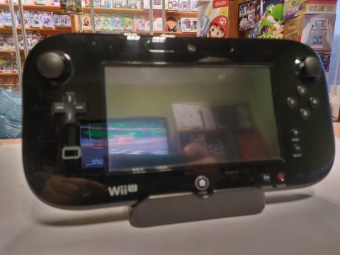 KONSOLA NINTENDO WII U 32GB + ORYGINALNY PRO CONTROLLER + OKABLOWANIE KONSOLA NINTENDO WII U 32GB + ORYGINALNY PRO CONTROLLER + OKABLOWANIE