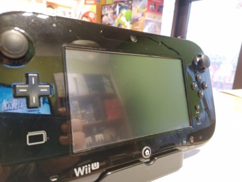 KONSOLA NINTENDO WII U 32GB + ORYGINALNY PRO CONTROLLER + OKABLOWANIE KONSOLA NINTENDO WII U 32GB + ORYGINALNY PRO CONTROLLER + OKABLOWANIE