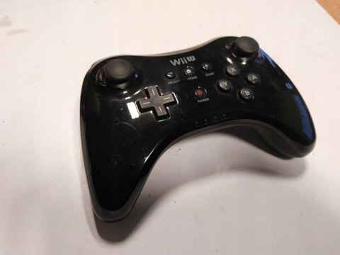 KONSOLA NINTENDO WII U 32GB + ORYGINALNY PRO CONTROLLER + OKABLOWANIE KONSOLA NINTENDO WII U 32GB + ORYGINALNY PRO CONTROLLER + OKABLOWANIE