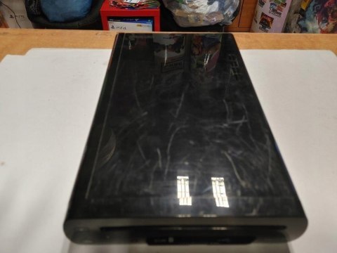KONSOLA NINTENDO WII U 32GB + ORYGINALNY PRO CONTROLLER + OKABLOWANIE KONSOLA NINTENDO WII U 32GB + ORYGINALNY PRO CONTROLLER + OKABLOWANIE