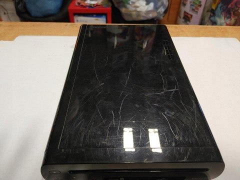 KONSOLA NINTENDO WII U 32GB + ORYGINALNY PRO CONTROLLER + OKABLOWANIE KONSOLA NINTENDO WII U 32GB + ORYGINALNY PRO CONTROLLER + OKABLOWANIE