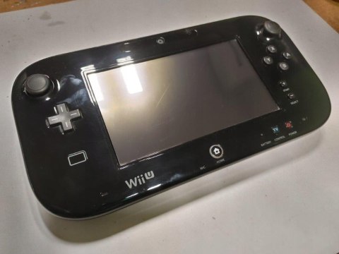 KONSOLA NINTENDO WII U 32GB + PUDEŁKO + 7 GIER W TYM 3 MARIO ORAZ MINECRAFT KONSOLA NINTENDO WII U 32GB + PUDEŁKO + 7 GIER W TYM 3 MARIO ORAZ MINECRAFT