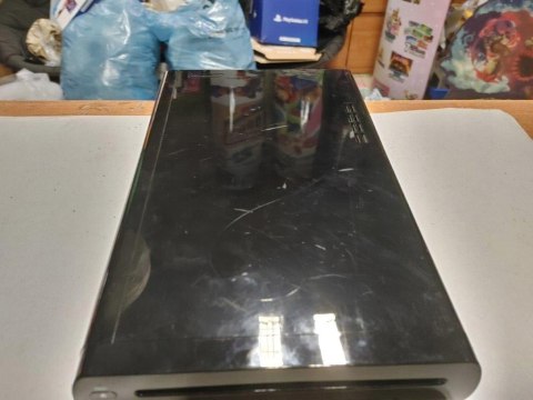 KONSOLA NINTENDO WII U 32GB + PUDEŁKO + 7 GIER W TYM 3 MARIO ORAZ MINECRAFT KONSOLA NINTENDO WII U 32GB + PUDEŁKO + 7 GIER W TYM 3 MARIO ORAZ MINECRAFT