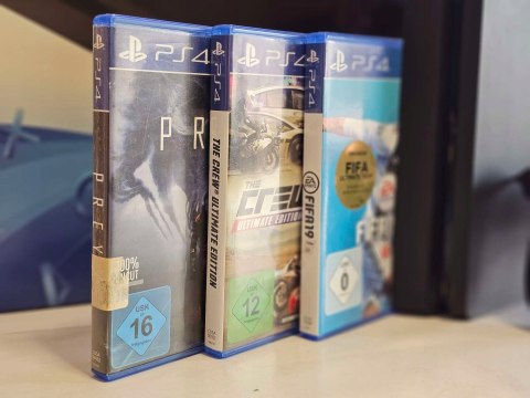 KONSOLA SONY PLAYSTATION 4 SLIM 500GB + ORYGINALNY PAD + 3 GRY PS4 KONSOLA SONY PLAYSTATION 4 SLIM 500GB + ORYGINALNY PAD + 3 GRY PS4