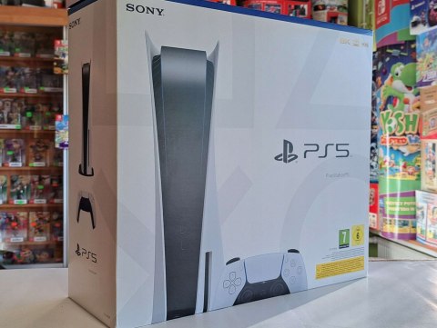 KONSOLA SONY PLAYSTATION 5 825GB SSD Z NAPĘDEM BLU-RAY + PAD + ŁADOWARKA KONSOLA SONY PLAYSTATION 5 825GB SSD Z NAPĘDEM BLU-RAY + PAD + ŁADOWARKA
