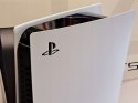 KONSOLA SONY PLAYSTATION 5 825GB Z NAPĘDEM BLU-RAY - KOMPLET