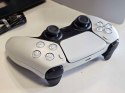 KONSOLA SONY PLAYSTATION 5 825GB Z NAPĘDEM BLU-RAY + PAD + ŁADOWARKA