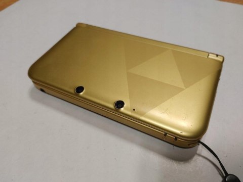 NINTENDO 3DS XL EDYCJA THE LEGEND OF ZELDA A LINK BETWEEN WORLDS NINTENDO 3DS XL EDYCJA THE LEGEND OF ZELDA A LINK BETWEEN WORLDS