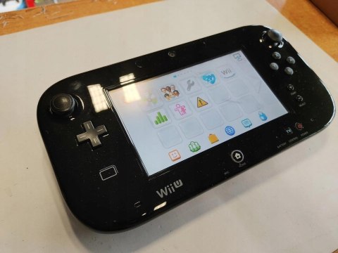 ZADBANE NINTENDO WII U 32GB + ORG PRO PAD + GAMEPAD + PUDEŁKO + AUTOGRAF ZADBANE NINTENDO WII U 32GB + ORG PRO PAD + GAMEPAD + PUDEŁKO + AUTOGRAF