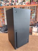 KONSOLA MICROSOFT XBOX SERIES X 1TB Z NAPĘDEM + 3 GRY + PAD