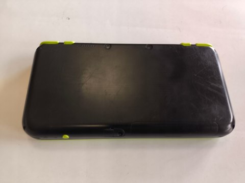 KONSOLA NEW NINTENDO 2DS XL ZIELONO-CZARNA + RYSIK + MARIO KART 7 + ETUI KONSOLA NEW NINTENDO 2DS XL ZIELONO-CZARNA + RYSIK + MARIO KART 7 + ETUI