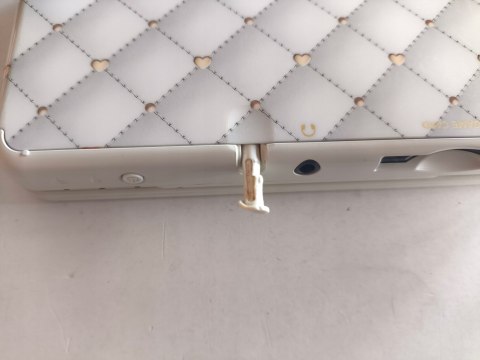 KONSOLA NEW NINTENDO 3DS BIAŁA + USB + KARTA PAMIĘCI + RYSIK KONSOLA NEW NINTENDO 3DS BIAŁA + USB + KARTA PAMIĘCI + RYSIK