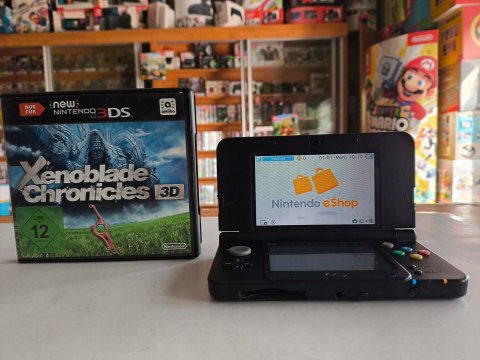 KONSOLA NEW NINTENDO 3DS EDYCJA XENOBLADE CHRONICLES + GRA + RYSIK KONSOLA NEW NINTENDO 3DS EDYCJA XENOBLADE CHRONICLES + GRA + RYSIK