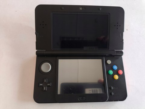 KONSOLA NEW NINTENDO 3DS EDYCJA XENOBLADE CHRONICLES + GRA + RYSIK KONSOLA NEW NINTENDO 3DS EDYCJA XENOBLADE CHRONICLES + GRA + RYSIK