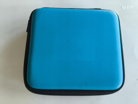 KONSOLA NINTENDO 2DS + RYSIK + KARTA PAMIĘCI + ETUI KONSOLA NINTENDO 2DS + RYSIK + KARTA PAMIĘCI + ETUI