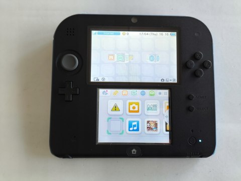 KONSOLA NINTENDO 2DS + RYSIK + USB KONSOLA NINTENDO 2DS + RYSIK + USB