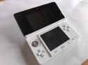 KONSOLA NINTENDO 3DS BIAŁA + USB + RYSIK + KARTA PAMIĘCI + 3 GRY