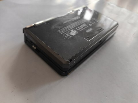 KONSOLA NINTENDO 3DS CZARNA + KARTA PAMIĘCI + USB KONSOLA NINTENDO 3DS CZARNA + KARTA PAMIĘCI + USB