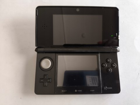 KONSOLA NINTENDO 3DS CZARNA + USB + RYSIK KONSOLA NINTENDO 3DS CZARNA + USB + RYSIK