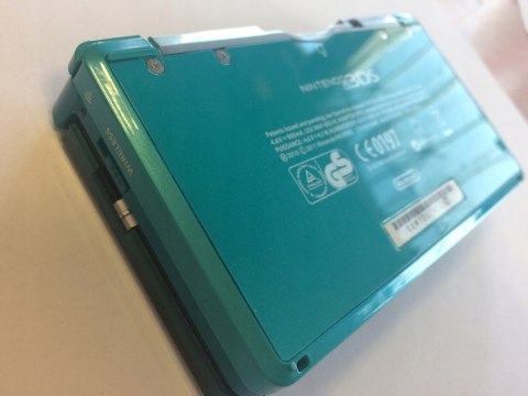 KONSOLA NINTENDO 3DS NIEBIESKA + USB + KARTA PAMIĘCI + ETUI + PUDEŁKO KONSOLA NINTENDO 3DS NIEBIESKA + USB + KARTA PAMIĘCI + ETUI + PUDEŁKO