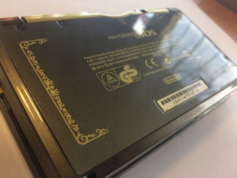 KONSOLA NINTENDO 3DS ZELDA LIMITED EDITION + GRA + PUDEŁKO + DOCK + RYSIK KONSOLA NINTENDO 3DS ZELDA LIMITED EDITION + GRA + PUDEŁKO + DOCK + RYSIK