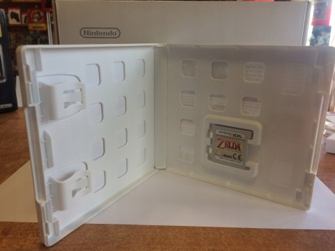 KONSOLA NINTENDO 3DS ZELDA LIMITED EDITION + GRA + PUDEŁKO + DOCK + RYSIK KONSOLA NINTENDO 3DS ZELDA LIMITED EDITION + GRA + PUDEŁKO + DOCK + RYSIK