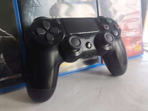 KONSOLA PS4 PLAYSTATION 4 SLIM 1TB + ORYGINALNY PAD + 3 GRY + PUDEŁKO KONSOLA PS4 PLAYSTATION 4 SLIM 1TB + ORYGINALNY PAD + 3 GRY + PUDEŁKO