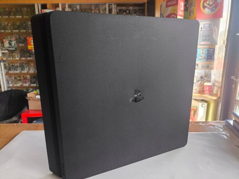 KONSOLA PS4 PLAYSTATION 4 SLIM 1TB + ORYGINALNY PAD + 3 GRY + PUDEŁKO KONSOLA PS4 PLAYSTATION 4 SLIM 1TB + ORYGINALNY PAD + 3 GRY + PUDEŁKO