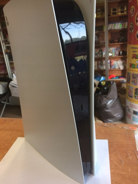 KONSOLA SONY PLAYSTATION 5 825GB SSD 1016A + DODATKOWY DYSK 1TB SSD KONSOLA SONY PLAYSTATION 5 825GB SSD 1016A + DODATKOWY DYSK 1TB SSD