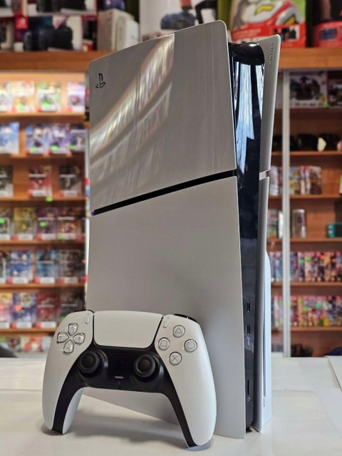 KONSOLA SONY PLAYSTATION 5 SLIM 1TB Z NAPĘDEM + PAD + 3 GRY KONSOLA SONY PLAYSTATION 5 SLIM 1TB Z NAPĘDEM + PAD + 3 GRY