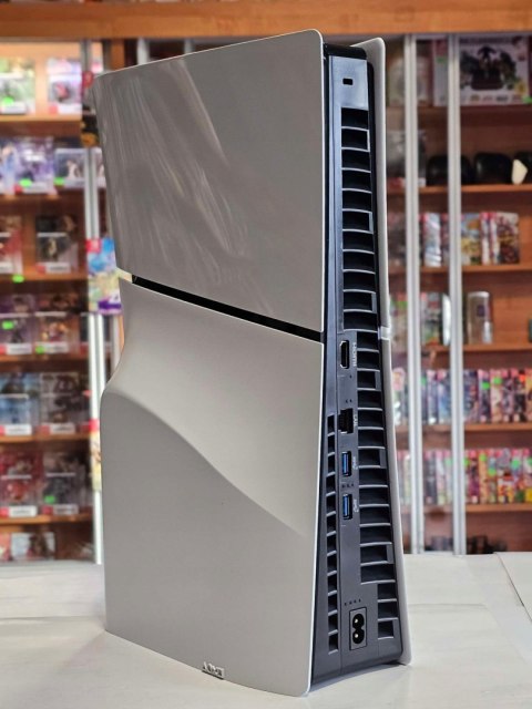KONSOLA SONY PLAYSTATION 5 SLIM 1TB Z NAPĘDEM + PAD + 3 GRY KONSOLA SONY PLAYSTATION 5 SLIM 1TB Z NAPĘDEM + PAD + 3 GRY