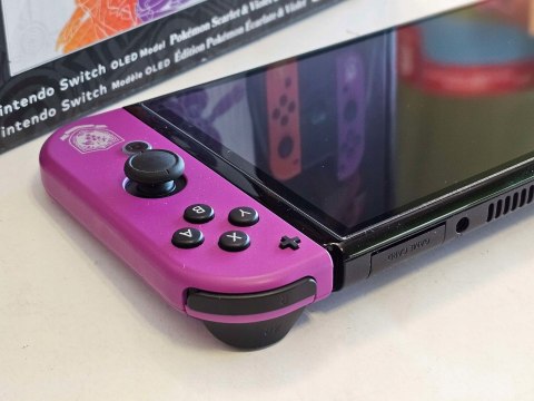 ZADBANA KONSOLA NINTENDO SWITCH OLED POKEMON SCARLET & VIOLET EDITION ZADBANA KONSOLA NINTENDO SWITCH OLED POKEMON SCARLET & VIOLET EDITION