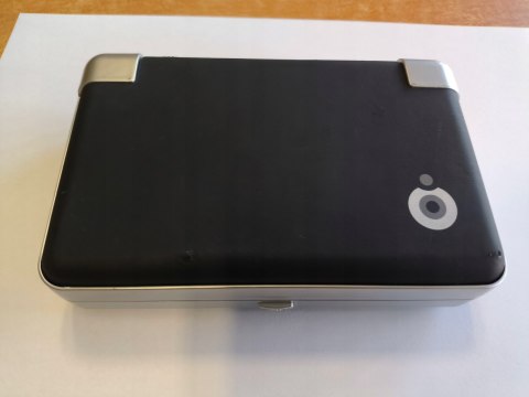 BARDZO ŁADNA KONSOLA NINTENDO 3DS BIAŁA +USB + RYSIK + KARTA PAMIĘCI + ETUI BARDZO ŁADNA KONSOLA NINTENDO 3DS BIAŁA +USB + RYSIK + KARTA PAMIĘCI + ETUI